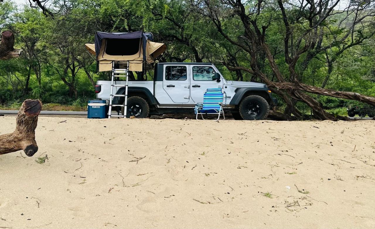 Explore Maui'S Diverse Campgrounds And Uncover The Island'S Beauty From Fresh Perspectives Every Day As You Journey With Aloha Glamp'S Great Jeep Equipped With A Rooftop Tent Paia Esterno foto